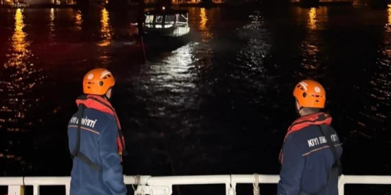 Pervane Arızası Yaşayan Tekne Tarabya’ya Çekildi