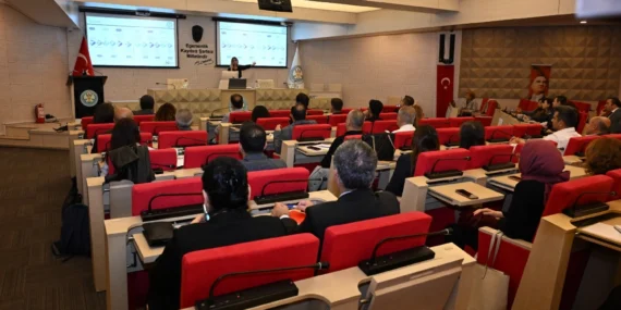 manisa-da-iklim-direncliligi-icin-ortak-akil-toplantisi-1763900194-417_large.webp.webp