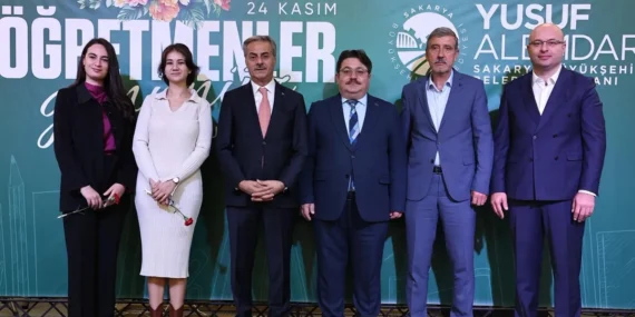 sakarya-da-baskan-alemdar-maarif-ailesiyle-bulustu-1763896129-670_large.webp.webp