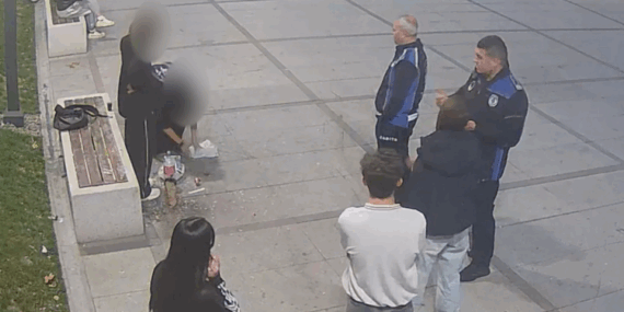 İnegöl’de Gençler Temizlikte Ceza Yedi!