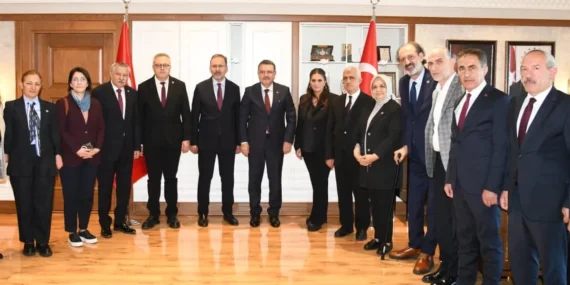 tbmm-heyetinden-trabzon-buyuksehir-e-ziyaret-1761910679-898_large.webp.webp